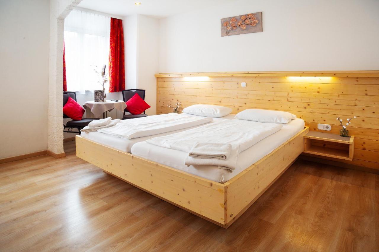 Gisela Hotel 3*