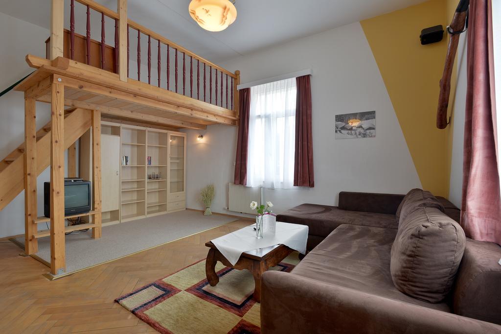 Gisela Hotel 3*